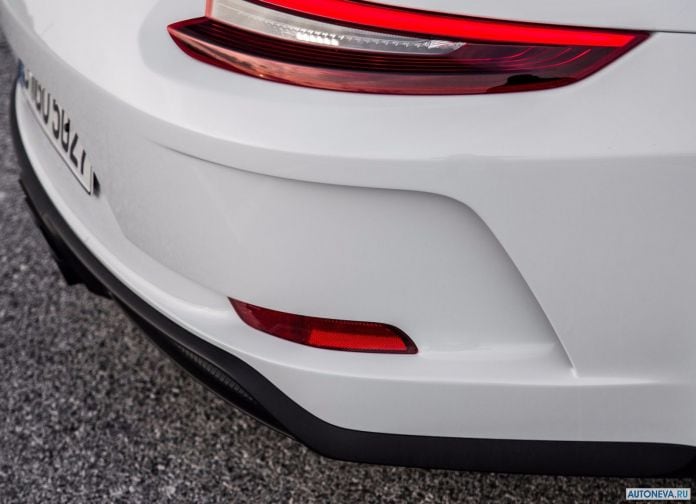 2018 Porsche 911 GT3 - фотография 174 из 224