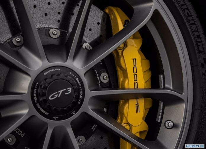 2018 Porsche 911 GT3 - фотография 211 из 224
