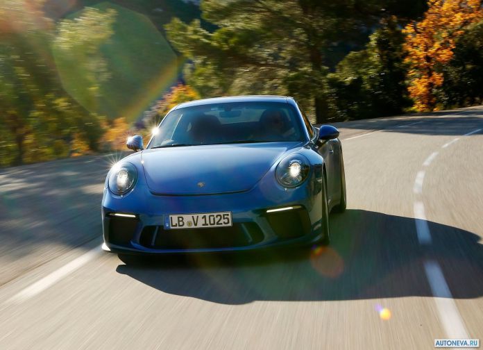 2018 Porsche 911 GT3 Touring Package - фотография 19 из 59