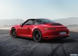 porsche_2018_911_gts_008.jpg