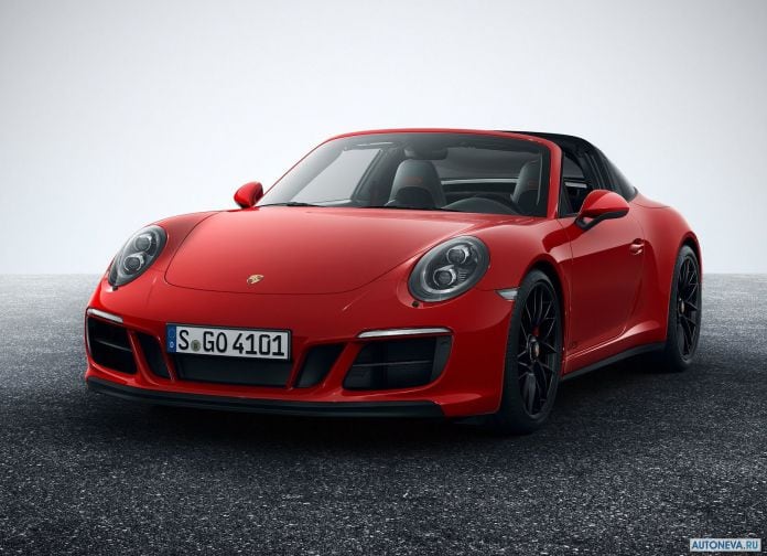 2018 Porsche 911 GTS - фотография 18 из 25