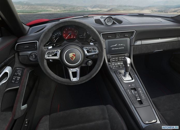 2018 Porsche 911 GTS - фотография 22 из 25