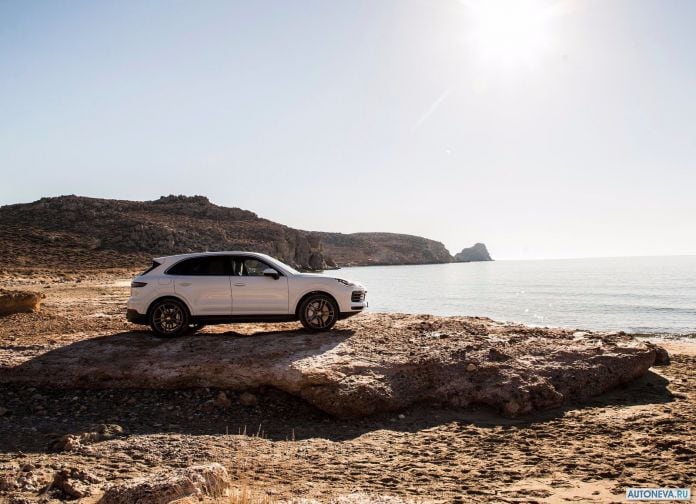 2018 Porsche Cayenne - фотография 93 из 242