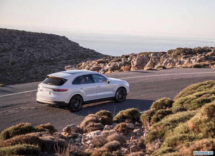 2018 Porsche Cayenne - фотография 136 из 242