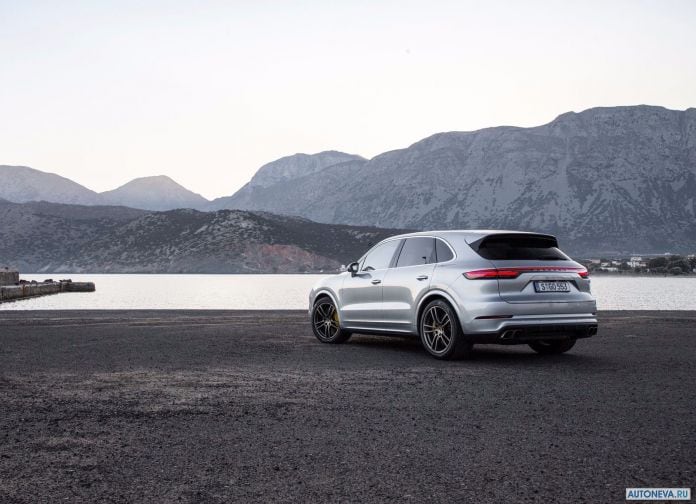 2018 Porsche Cayenne Turbo - фотография 73 из 204