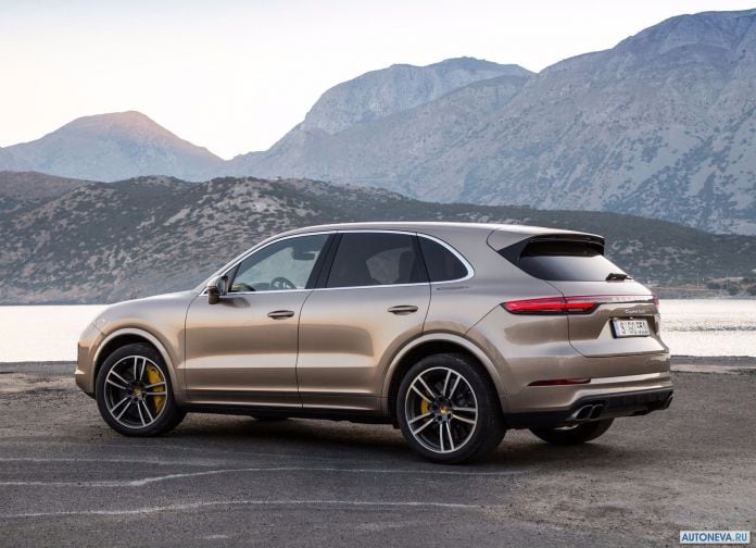 2018 Porsche Cayenne Turbo - фотография 80 из 204