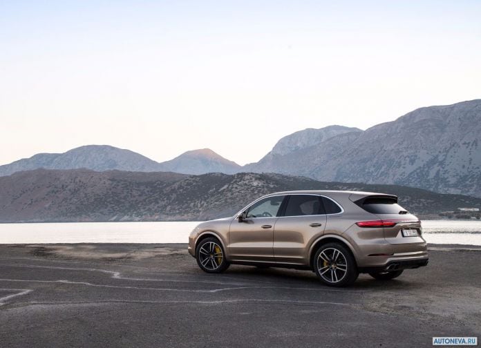 2018 Porsche Cayenne Turbo - фотография 82 из 204