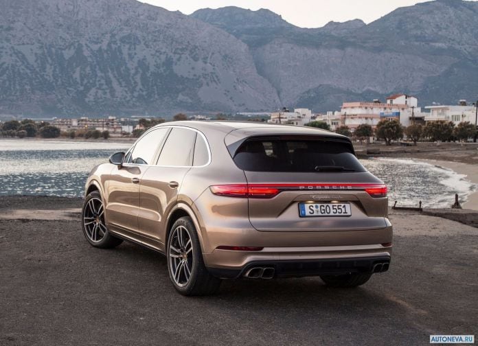 2018 Porsche Cayenne Turbo - фотография 83 из 204