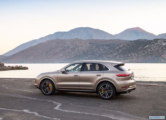 2018 Porsche Cayenne Turbo - фотография 85 из 204