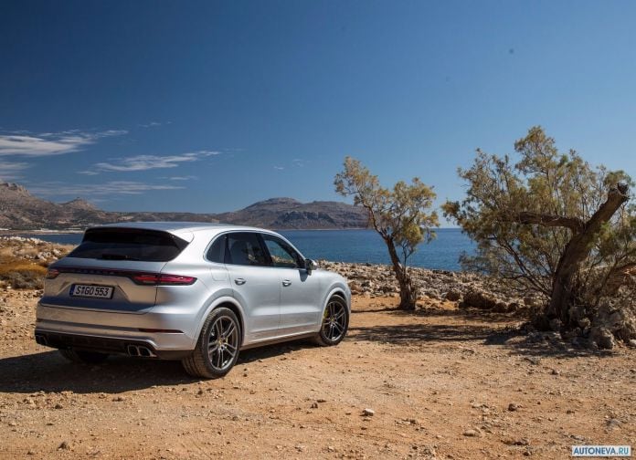 2018 Porsche Cayenne Turbo - фотография 88 из 204