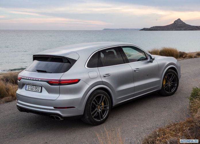 2018 Porsche Cayenne Turbo - фотография 91 из 204