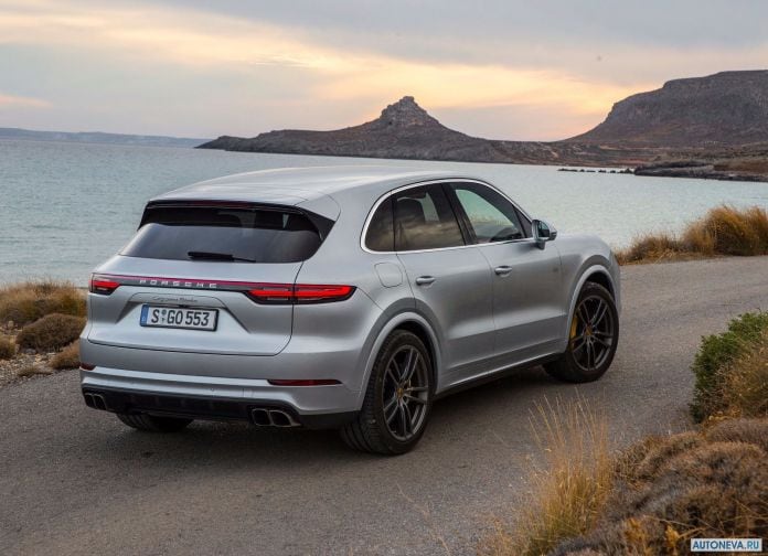 2018 Porsche Cayenne Turbo - фотография 92 из 204