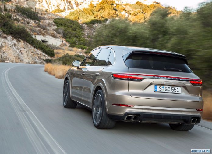2018 Porsche Cayenne Turbo - фотография 103 из 204