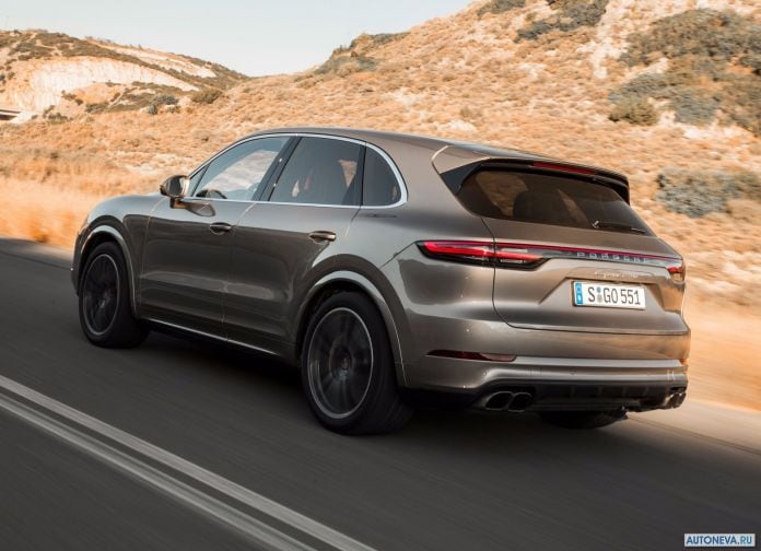 2018 Porsche Cayenne Turbo - фотография 105 из 204