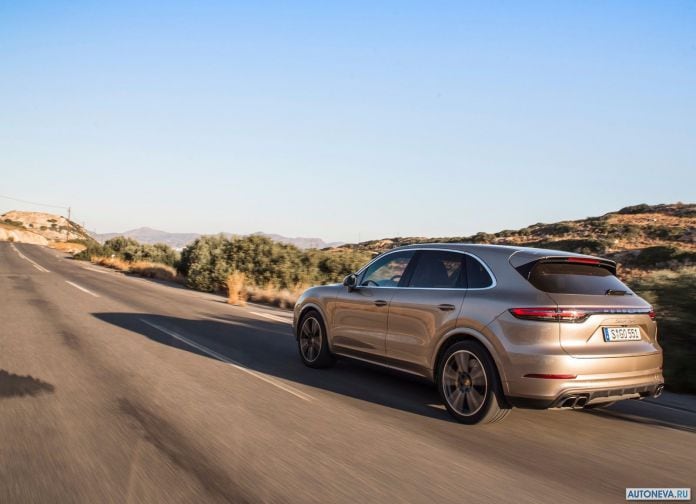 2018 Porsche Cayenne Turbo - фотография 107 из 204
