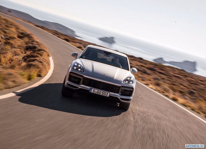 2018 Porsche Cayenne Turbo - фотография 123 из 204