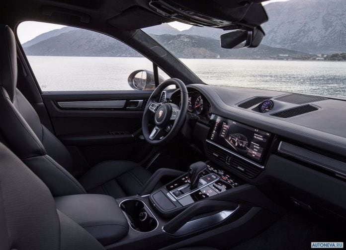 2018 Porsche Cayenne Turbo - фотография 132 из 204