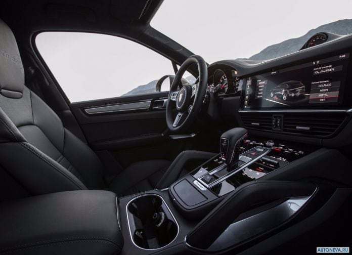 2018 Porsche Cayenne Turbo - фотография 137 из 204