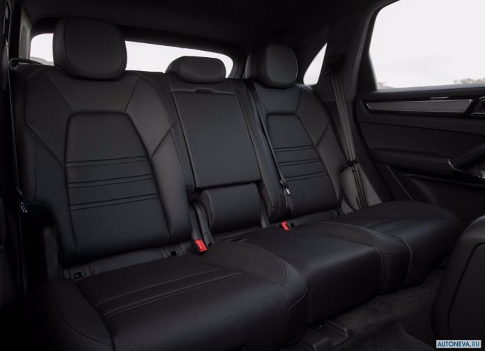 2018 Porsche Cayenne Turbo - фотография 147 из 204