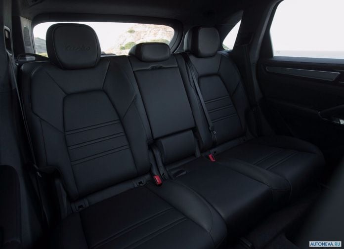 2018 Porsche Cayenne Turbo - фотография 148 из 204