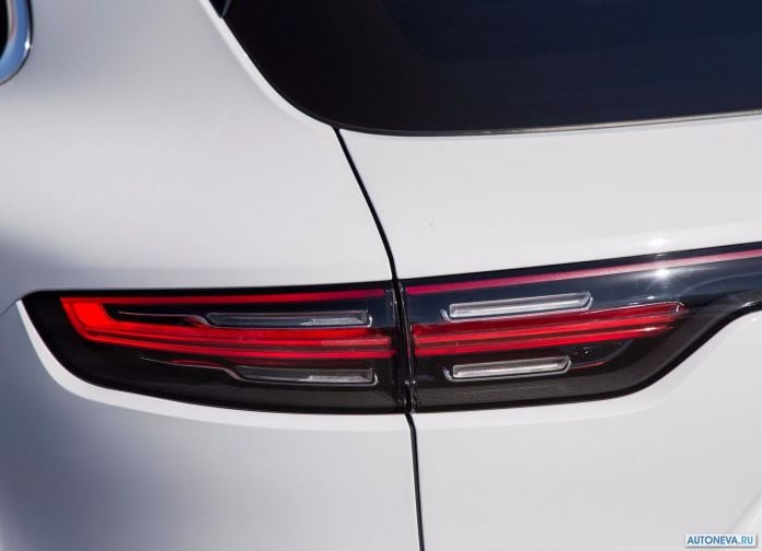 2018 Porsche Cayenne Turbo - фотография 174 из 204