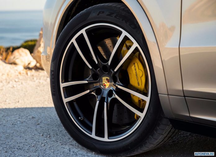 2018 Porsche Cayenne Turbo - фотография 196 из 204