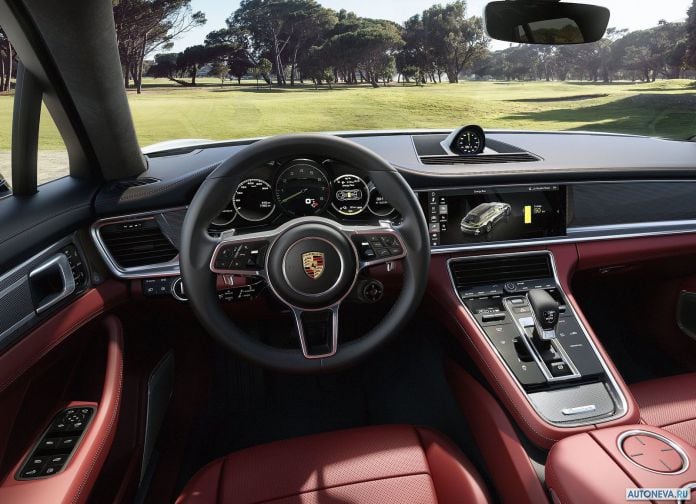 2018 Porsche Panamera Sport Turismo - фотография 24 из 41