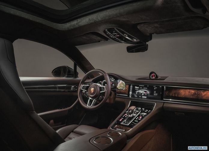 2018 Porsche Panamera Sport Turismo - фотография 26 из 41
