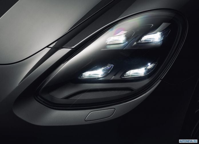 2018 Porsche Panamera Sport Turismo - фотография 37 из 41