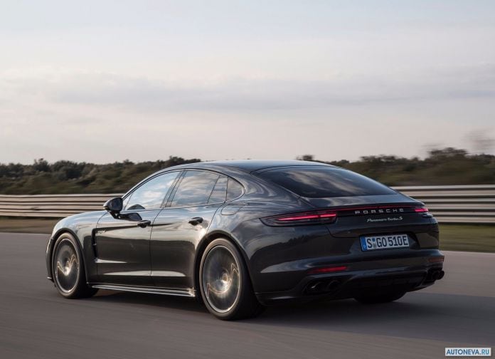 2018 Porsche Panamera Turbo S E-hybrid - фотография 35 из 81