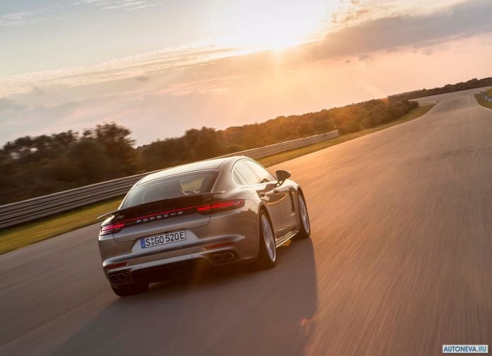 2018 Porsche Panamera Turbo S E-hybrid - фотография 37 из 81