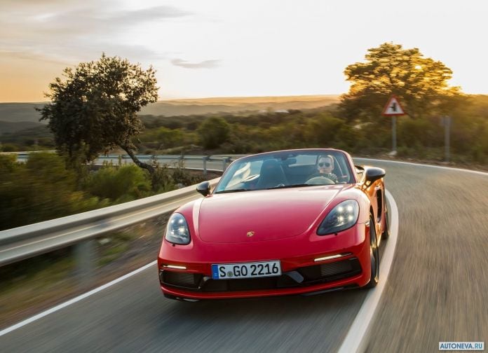 2019 Porsche 718 Boxster T - фотография 13 из 51