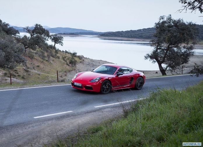 2019 Porsche 718 Cayman T - фотография 3 из 66