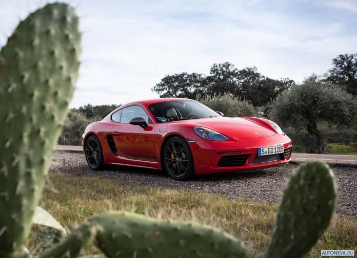 2019 Porsche 718 Cayman T - фотография 4 из 66