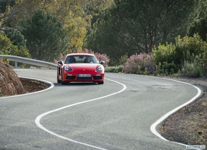 2019 Porsche 718 Cayman T - фотография 21 из 66