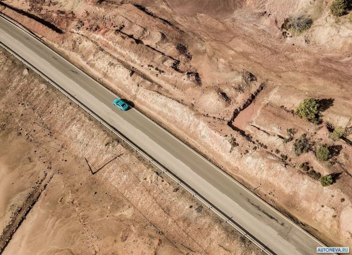 2019 Porsche 718 Cayman T - фотография 39 из 66