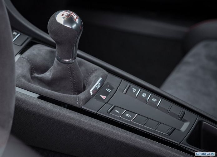 2019 Porsche 718 Cayman T - фотография 49 из 66