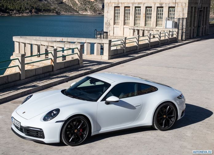 2019 Porsche 911 Carrera 4S - фотография 15 из 254