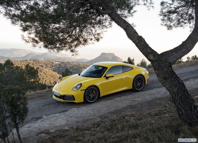 2019 Porsche 911 Carrera 4S - фотография 20 из 254