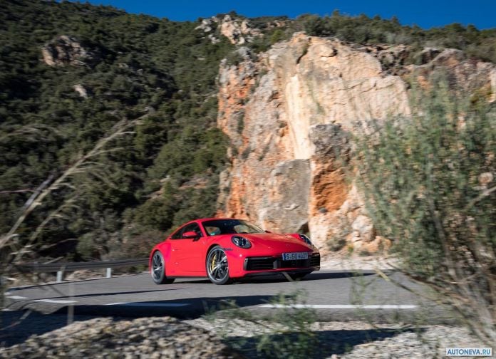 2019 Porsche 911 Carrera 4S - фотография 22 из 254