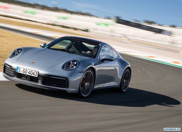 2019 Porsche 911 Carrera 4S - фотография 28 из 254