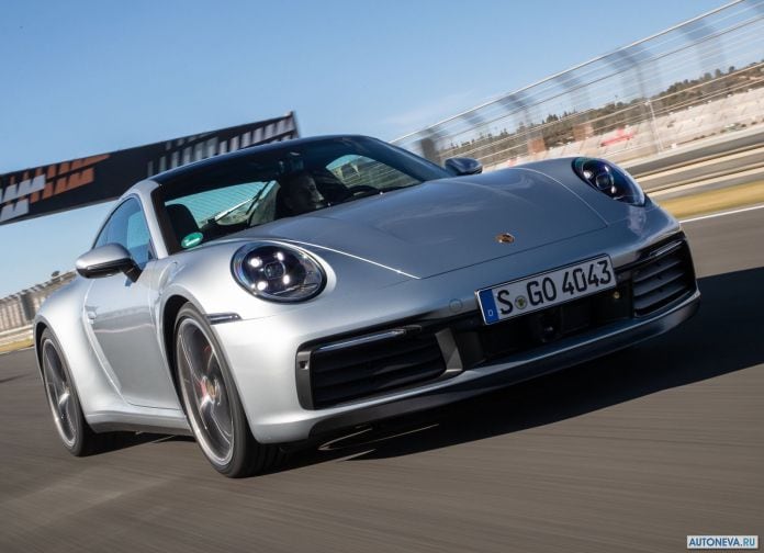2019 Porsche 911 Carrera 4S - фотография 33 из 254