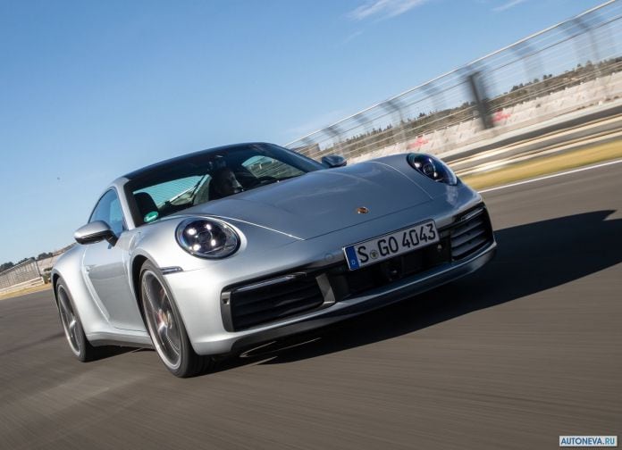 2019 Porsche 911 Carrera 4S - фотография 34 из 254