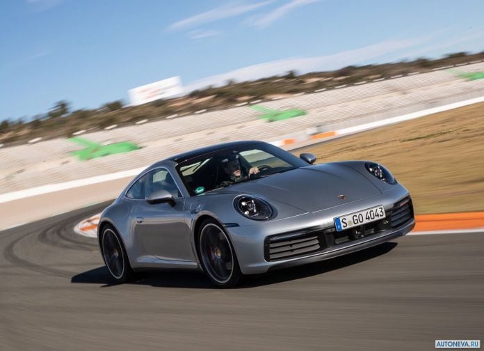 2019 Porsche 911 Carrera 4S - фотография 36 из 254