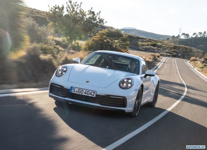 2019 Porsche 911 Carrera 4S - фотография 58 из 254