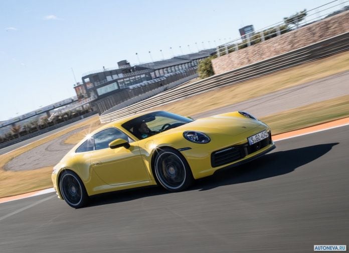 2019 Porsche 911 Carrera 4S - фотография 70 из 254