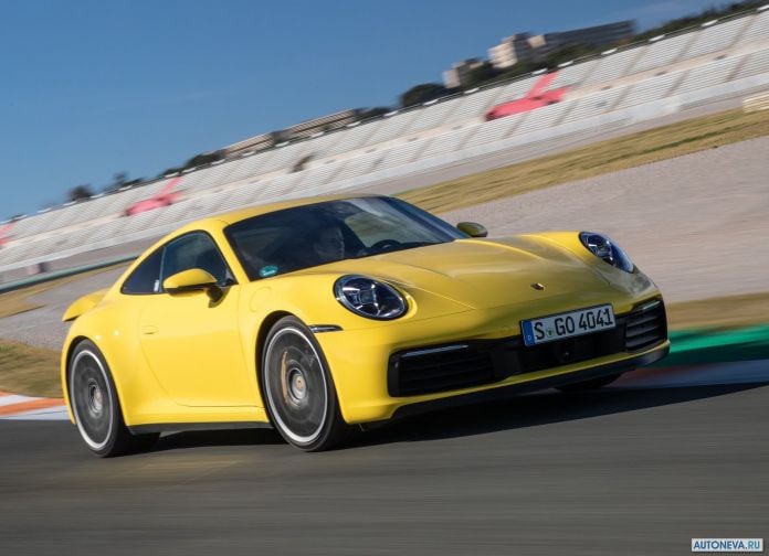 2019 Porsche 911 Carrera 4S - фотография 72 из 254