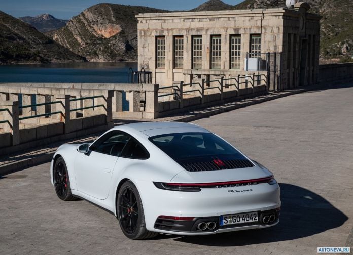 2019 Porsche 911 Carrera 4S - фотография 89 из 254