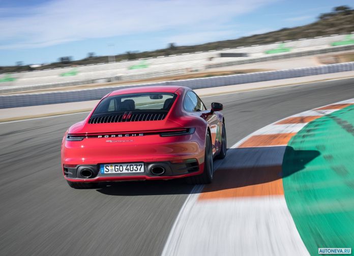2019 Porsche 911 Carrera 4S - фотография 100 из 254