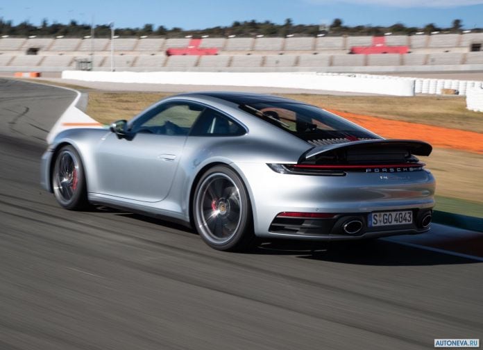 2019 Porsche 911 Carrera 4S - фотография 105 из 254